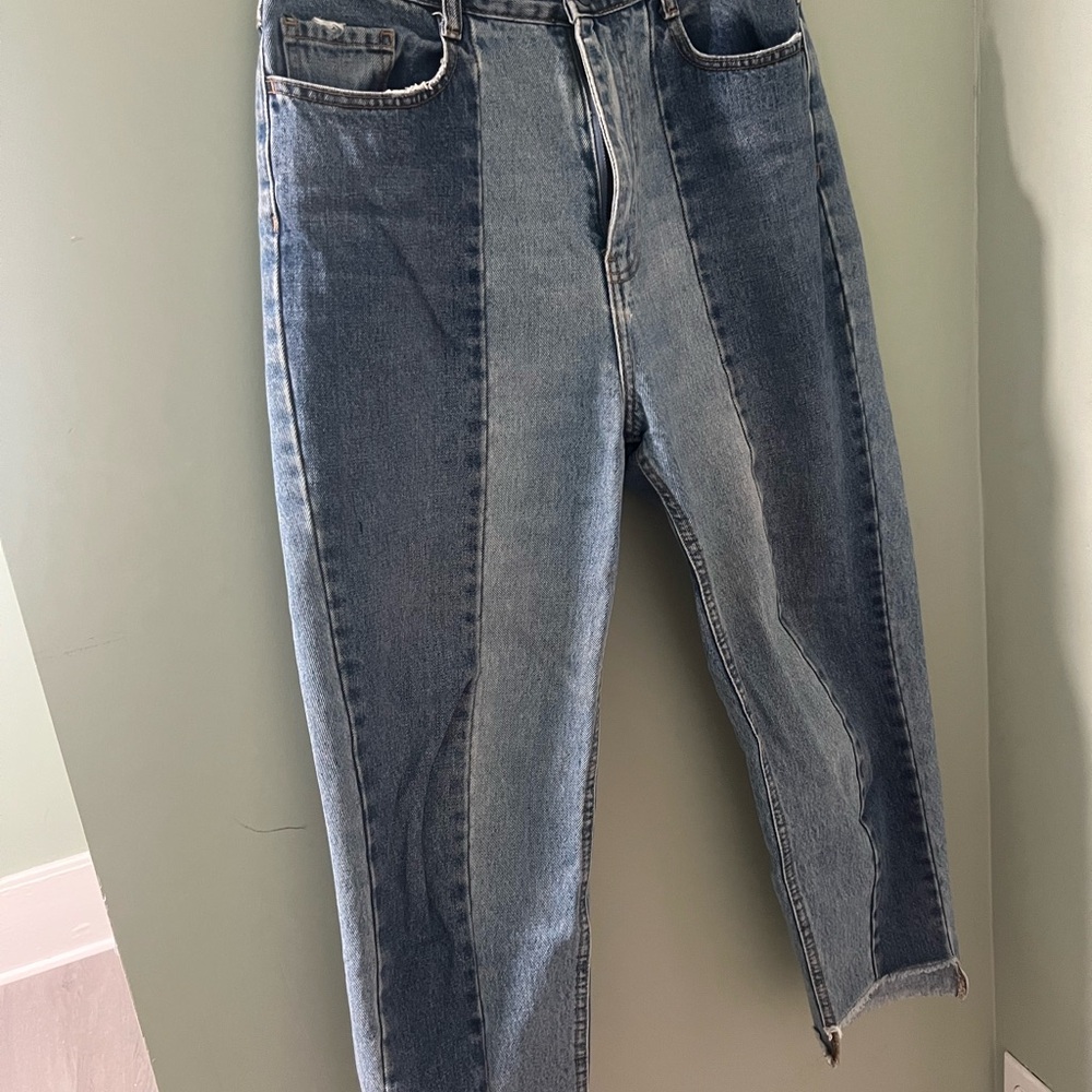 Forever 21 Two-Tone Blue Straight Leg Jeans - Picture 2 of 7